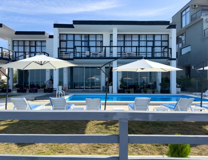 Отель Green Land Hotel / Грин Лэнд Цандрипш