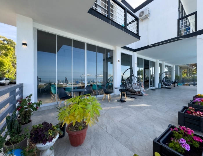 Отель Green Land Hotel / Грин Лэнд Цандрипш