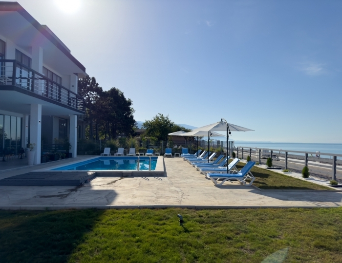 Отель Green Land Hotel / Грин Лэнд Цандрипш