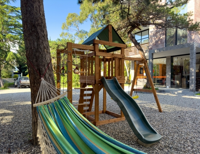 Услуги для детей - Отель Green Land Hotel / Грин Лэнд Цандрипш