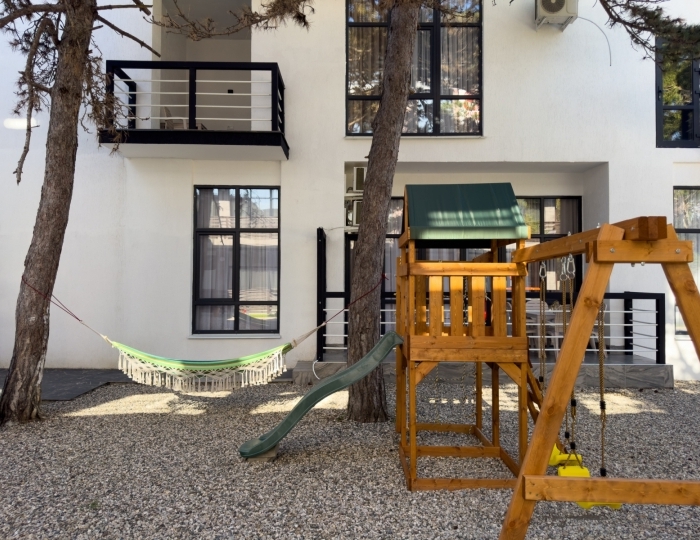 Услуги для детей - Отель Green Land Hotel / Грин Лэнд Цандрипш